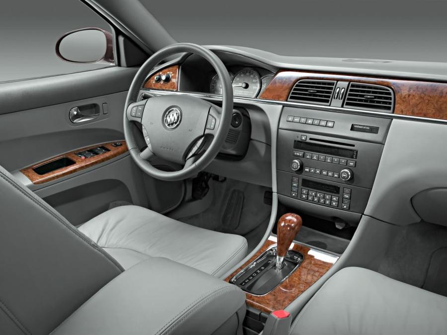  Buick LaCrosse CXS 2005 года  (фото 22 из 45)